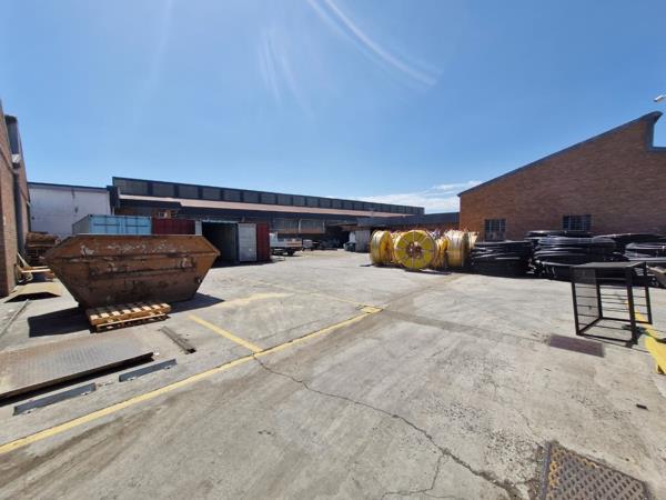 2 500 m² Industrial space