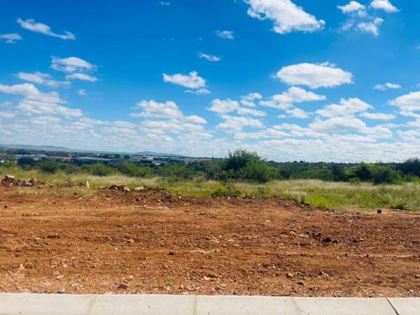 972 m² Land