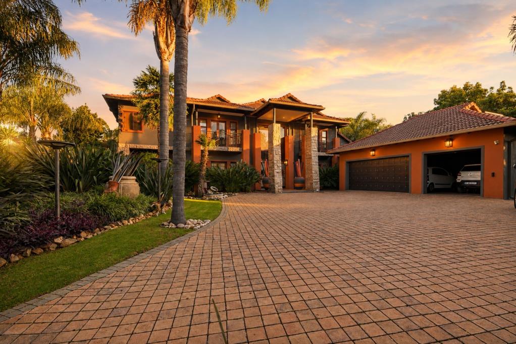 6 Bedroom House