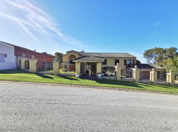6 Bedroom House