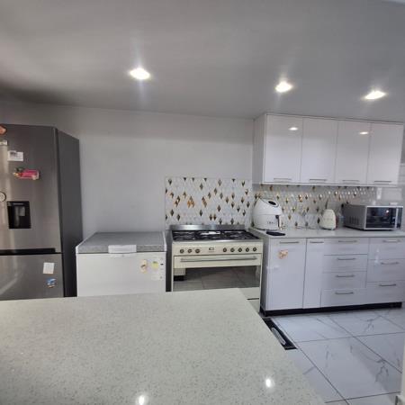 2 Bedroom Duplex