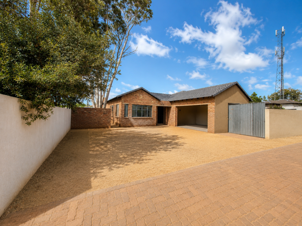 5 Bedroom House