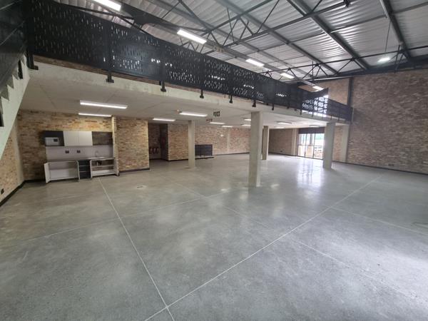 499 m² Industrial space