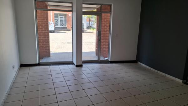 472 m² Commercial space