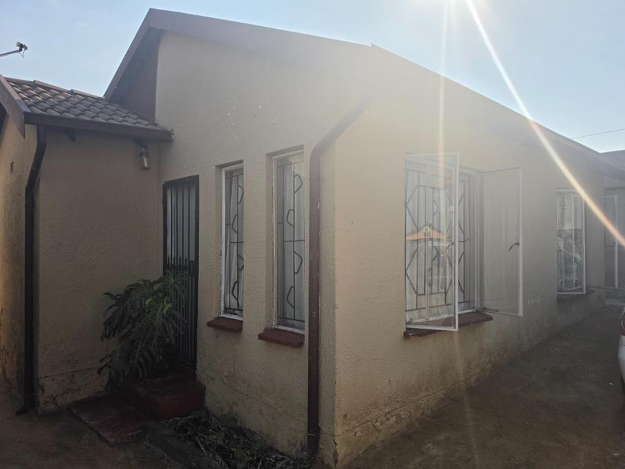2 Bedroom House