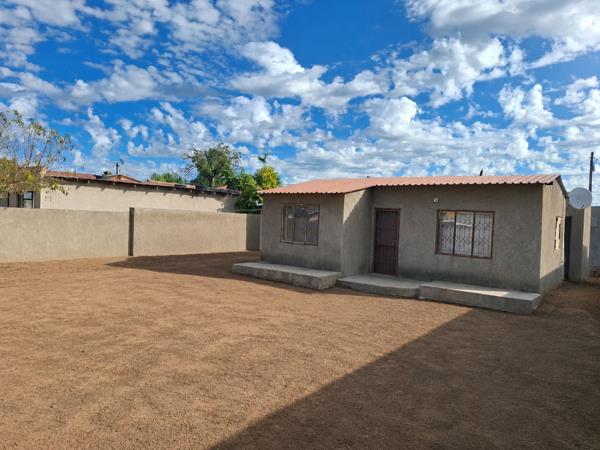 6 Bedroom House