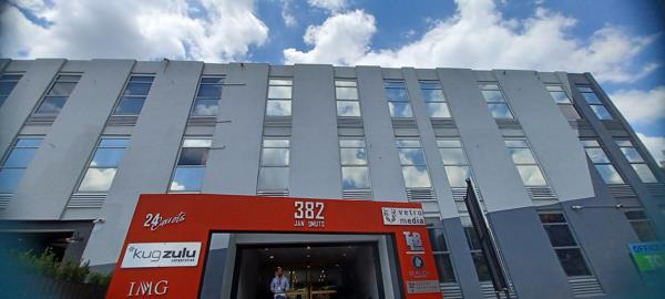 99 m² Commercial space