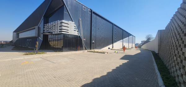 4 883 m² Commercial space