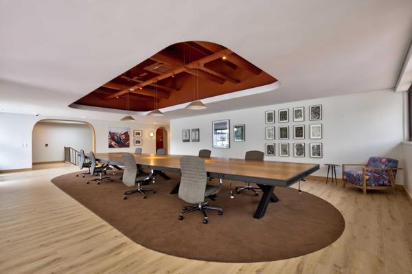 134.8 m² Commercial space