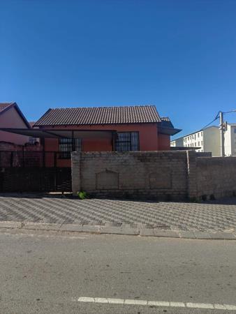 2 Bedroom House