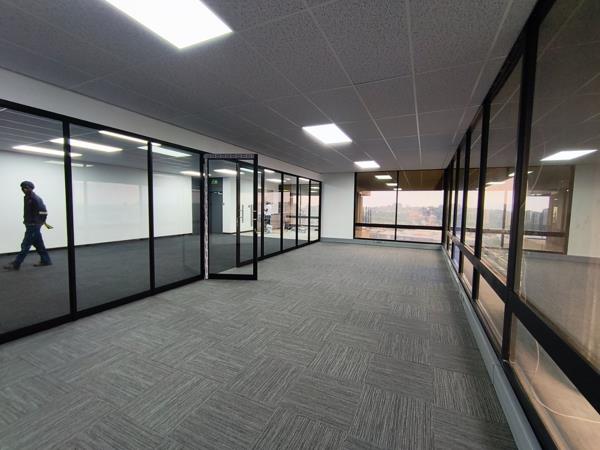 835 m² Office Space