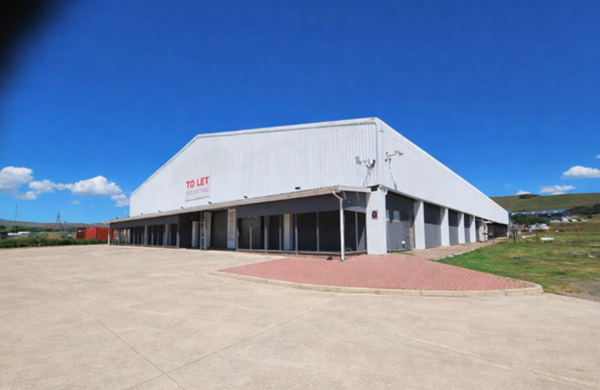 1 470 m² Retail Space