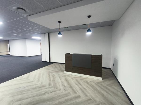 418 m² Office Space