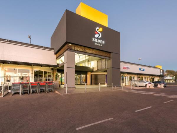 294 m² Retail Space