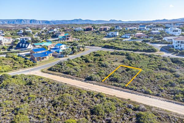 385 m² Land