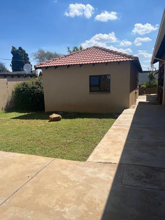 1 Bedroom Garden Cottage