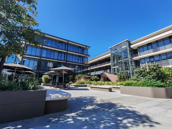 482 m² Office Space