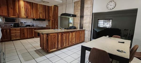 5 Bedroom House