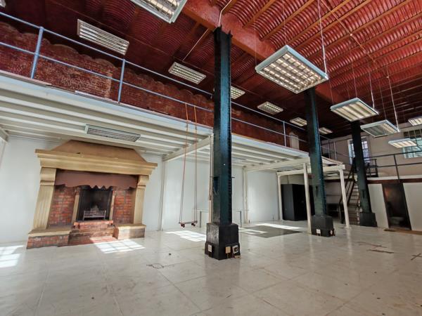 300 m² Office Space