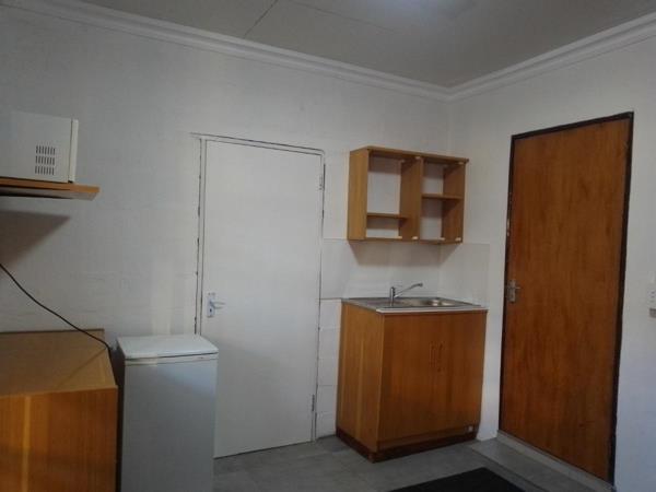 1 Bedroom House