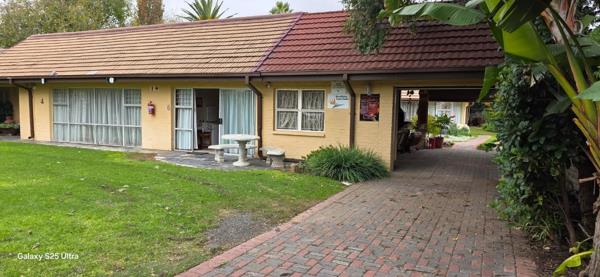 10 Bedroom House
