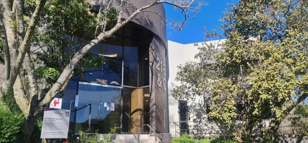 432.9 m² Commercial space