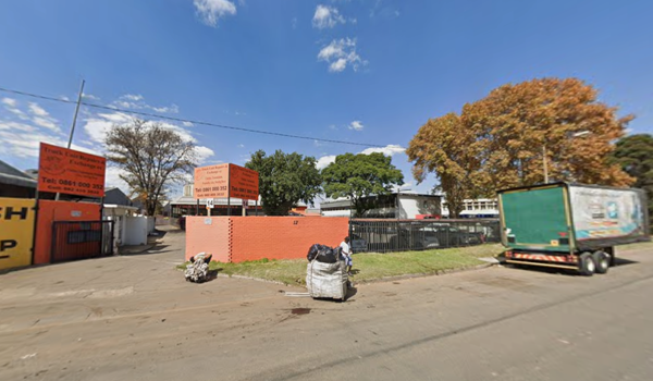 1 915 m² Commercial space