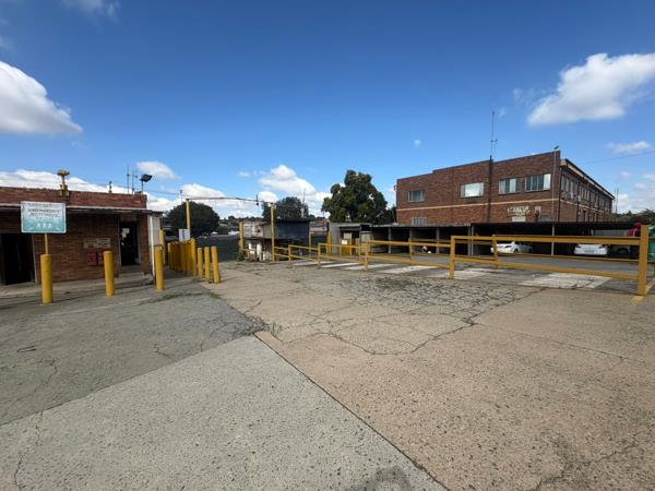 2 988 m² Industrial space