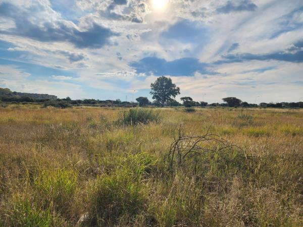 445 m² Land