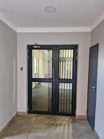 163.6 m² Commercial space