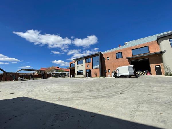 1 050 m² Industrial space