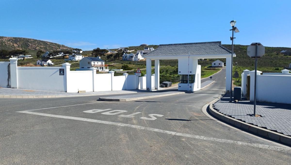 264 m² Land available in St Helena Views
