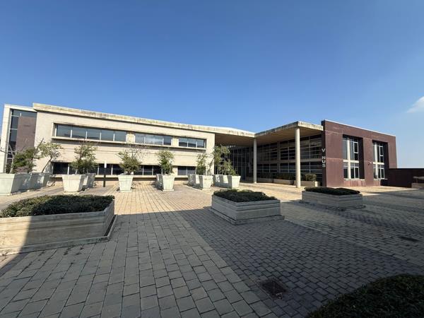 9 532 m² Commercial space