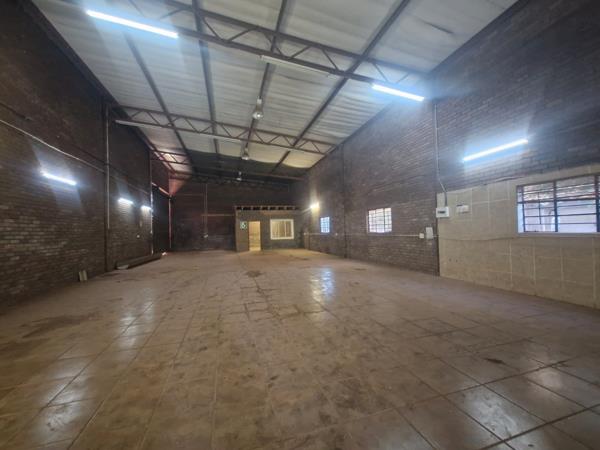 350 m² Industrial space