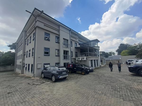 135 m² Commercial space