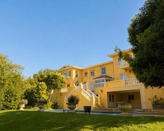6 Bedroom House