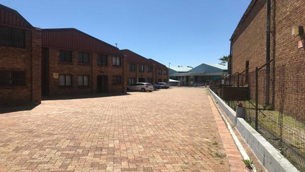 595 m² Industrial space