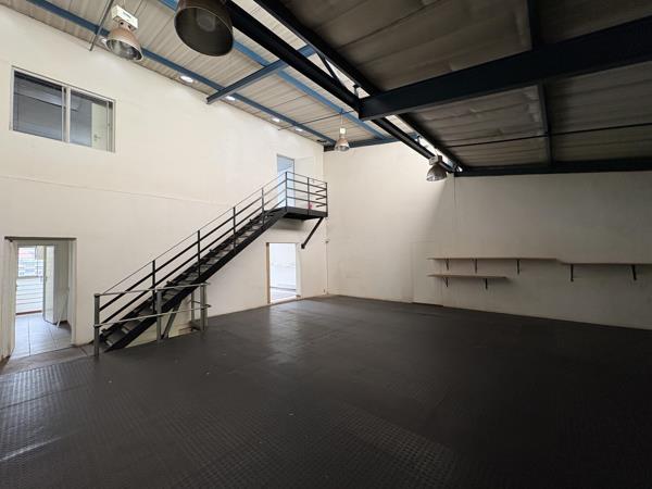 429 m² Industrial space