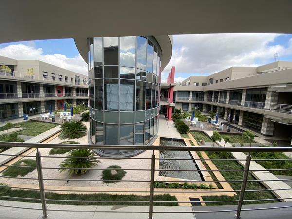 377 m² Commercial space