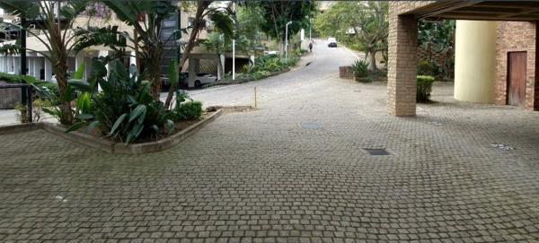 350 m² Office Space