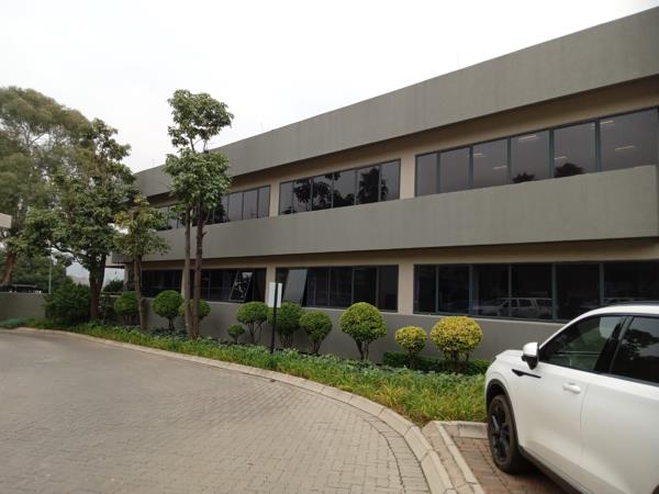 1 012 m² Commercial space