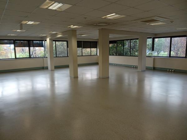 1 012 m² Commercial space