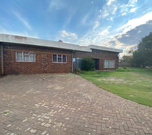 22 Bedroom House