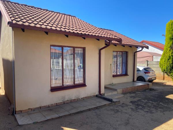 2 Bedroom House