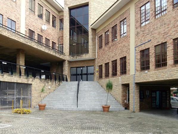 488 m² Office Space