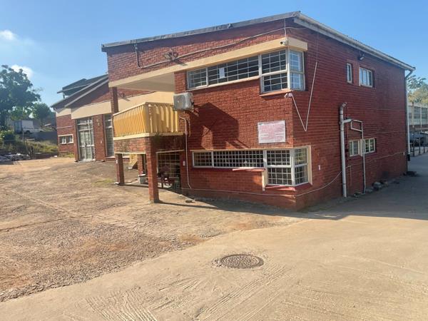 1 500 m² Commercial space