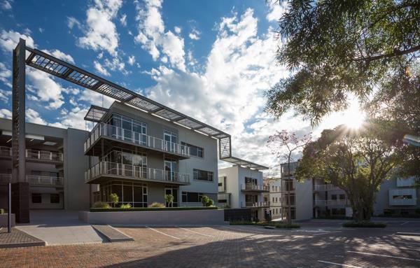 253 m² Commercial space