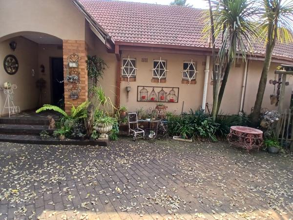 5 Bedroom House
