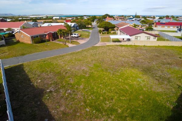 760 m² Land