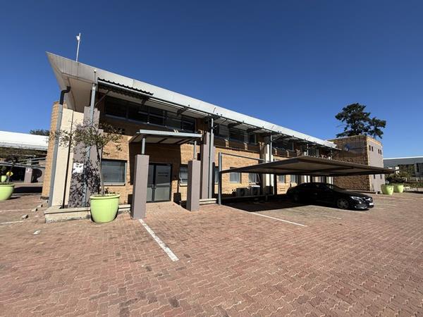 518 m² Office Space